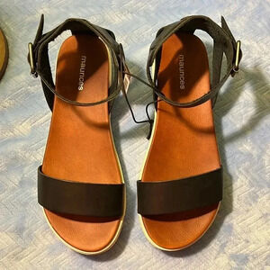 🆕 Maurices Black Hadly Shoes Size 7